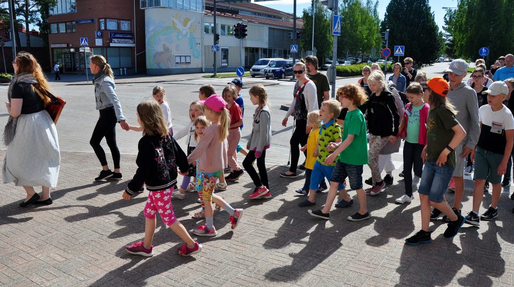 Näppärit poistuvat Sommelon avajaisista