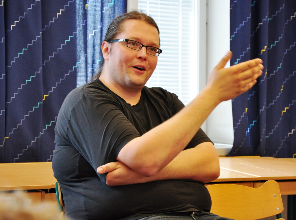 Runolaulutyöpajan opettaja Taito Hoffren Kuvaaja: (c) Juha Olkkonen / Sommelo