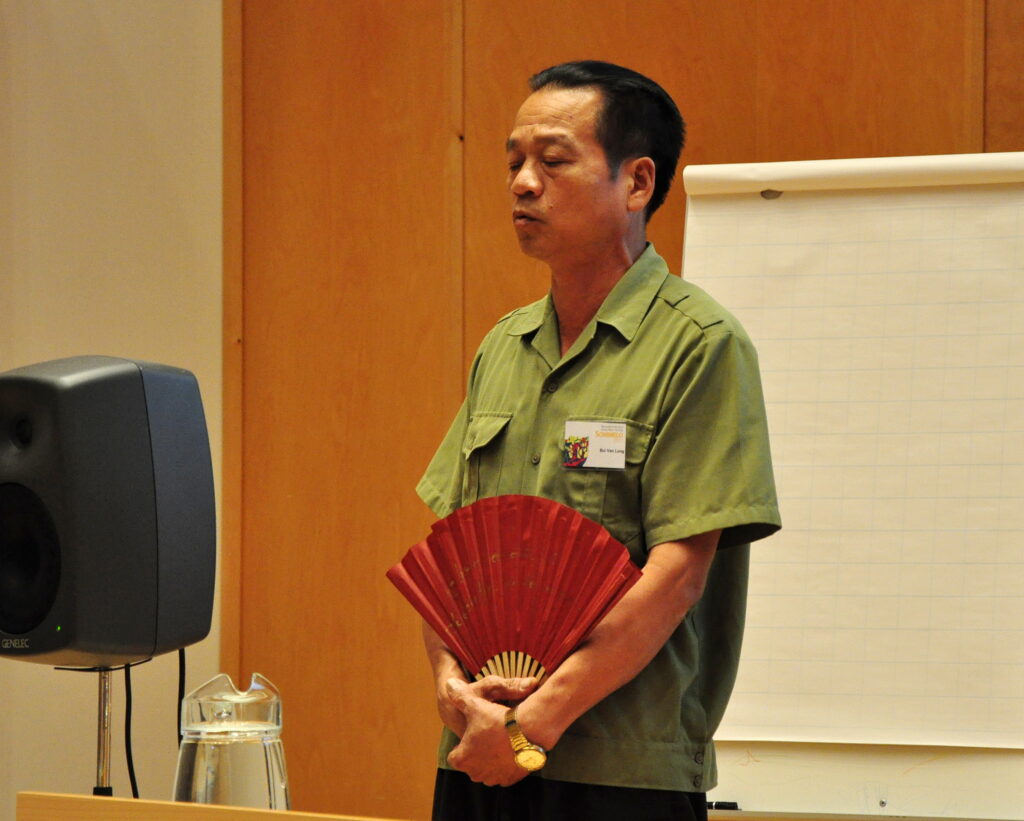Vietnamilainen runolaulaja Bui Van Lung Suurten laulujen seminaarissa (c) Juha Olkkonen / Sommelo