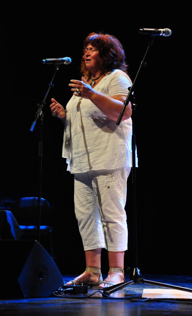 Brigette Kloareg Suurten laulujen konsertissa (c) Juha Olkkonen / Sommelo