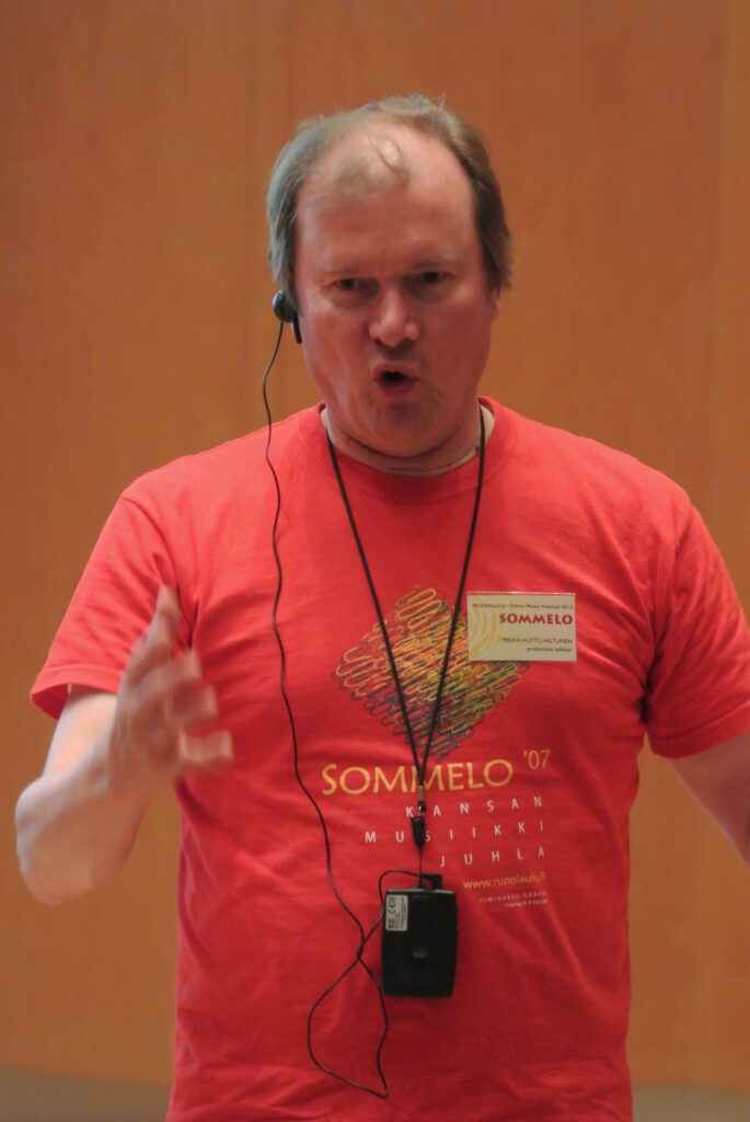 Pekka Huttu-Hiltunen kertoo seminaarien historiasta (c) Jorma Airola / Sommelo