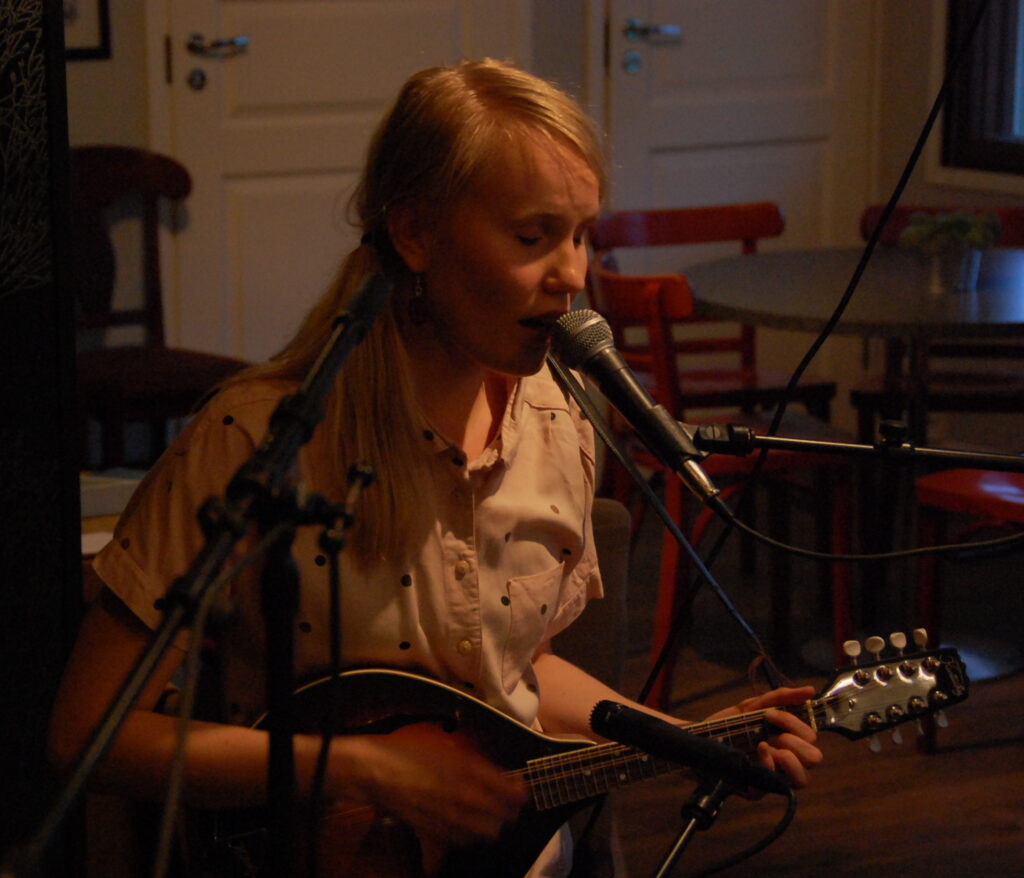 Korpi Raikaa Goes Sommelo - Johanna Tuomisto © Janne Seppänen
