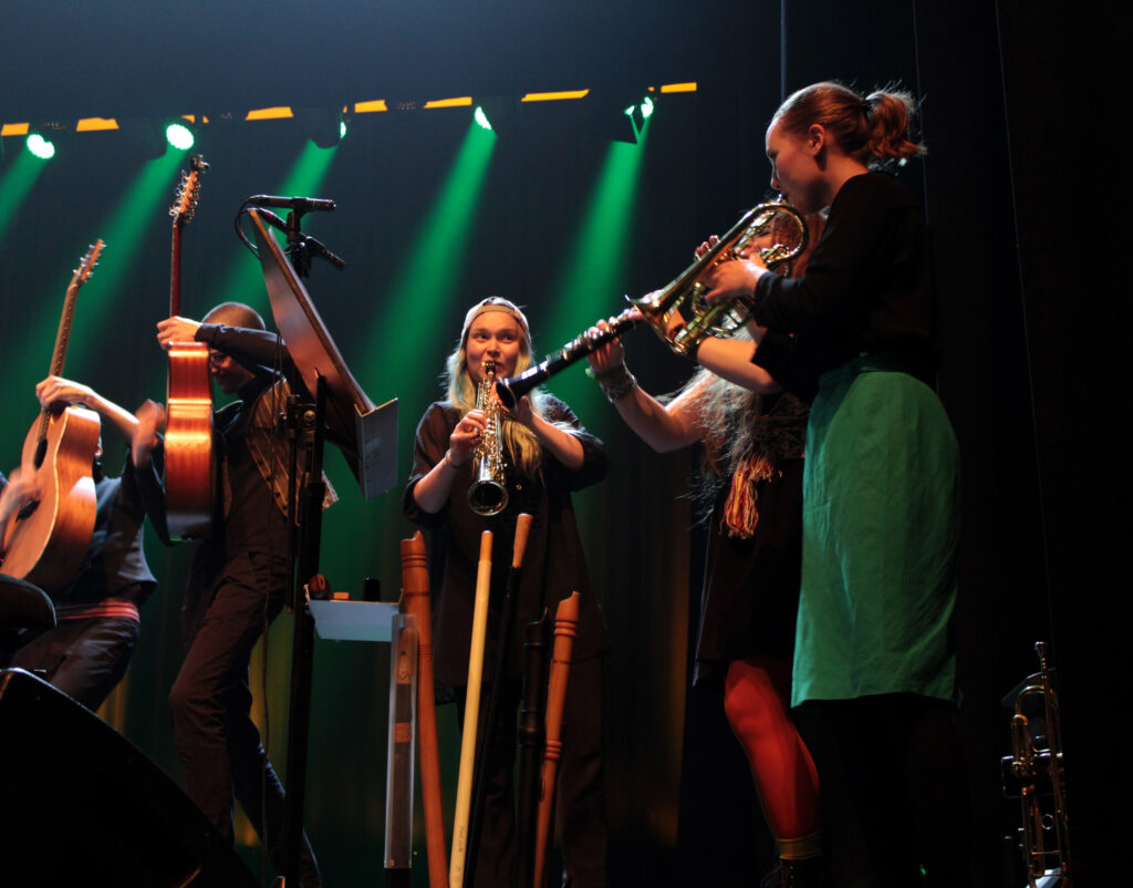 Big bandin jamittelua © Hannele Tervo